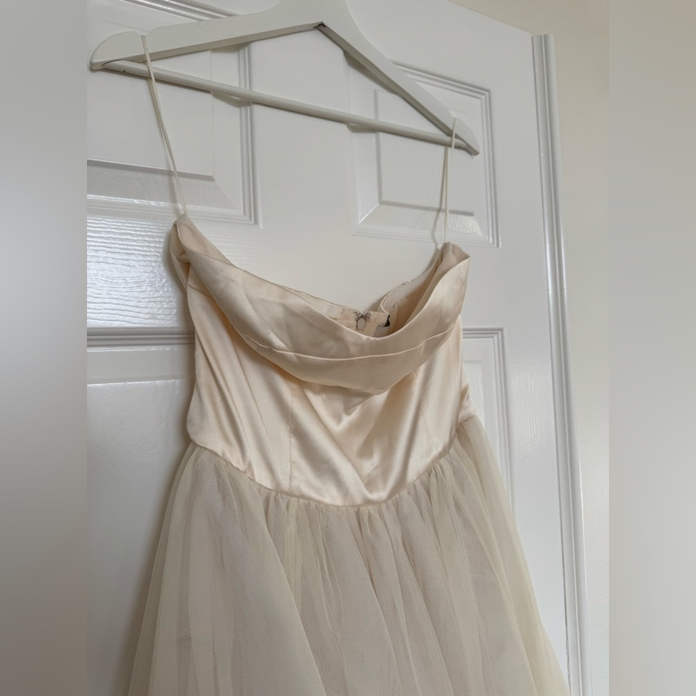 Reformation Cream Wedding Dress - Picture 3 of 6